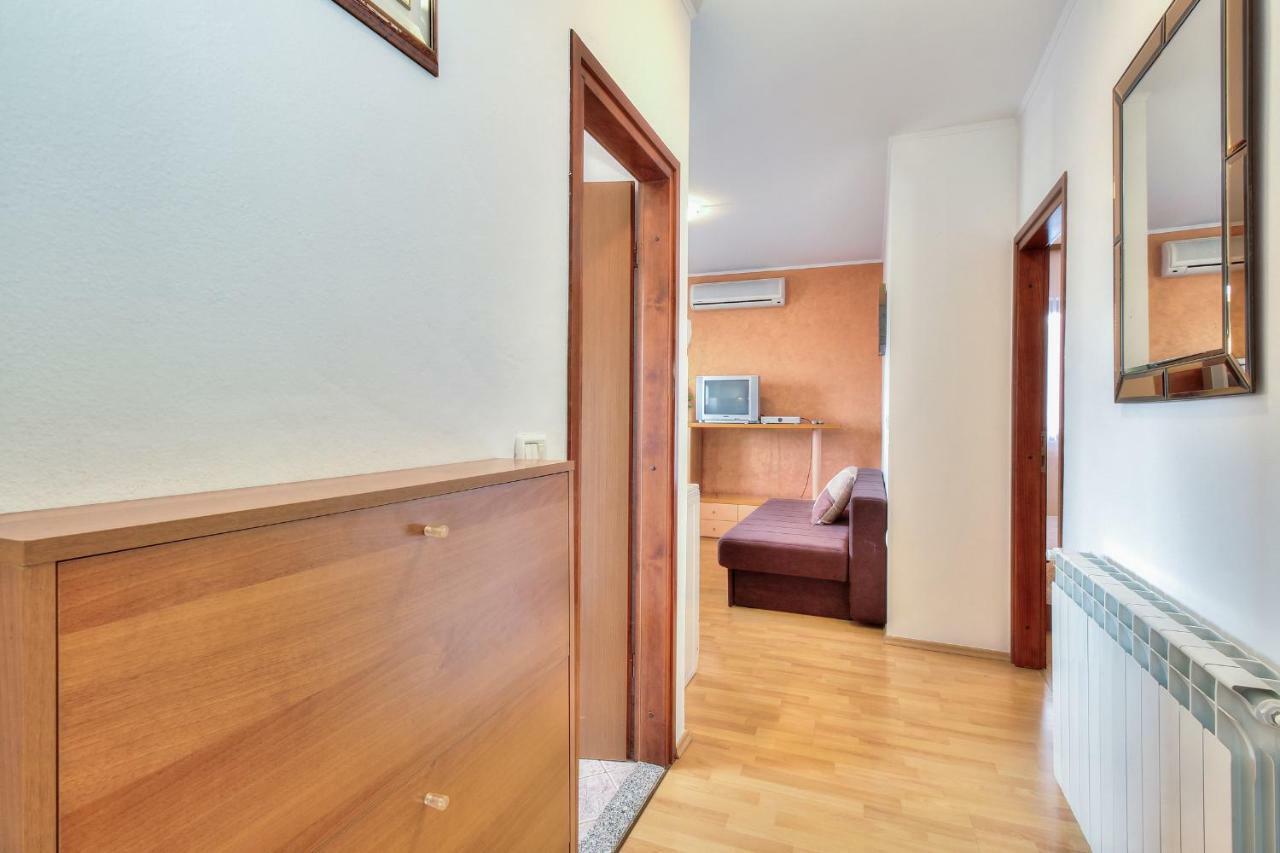 Apartments El Faro Савудрия Экстерьер фото