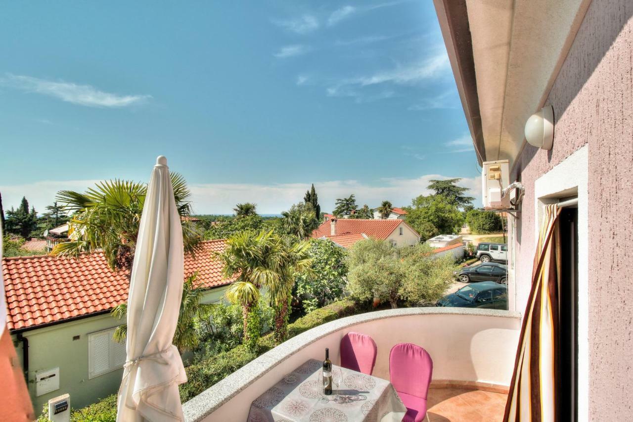 Apartments El Faro Савудрия Экстерьер фото