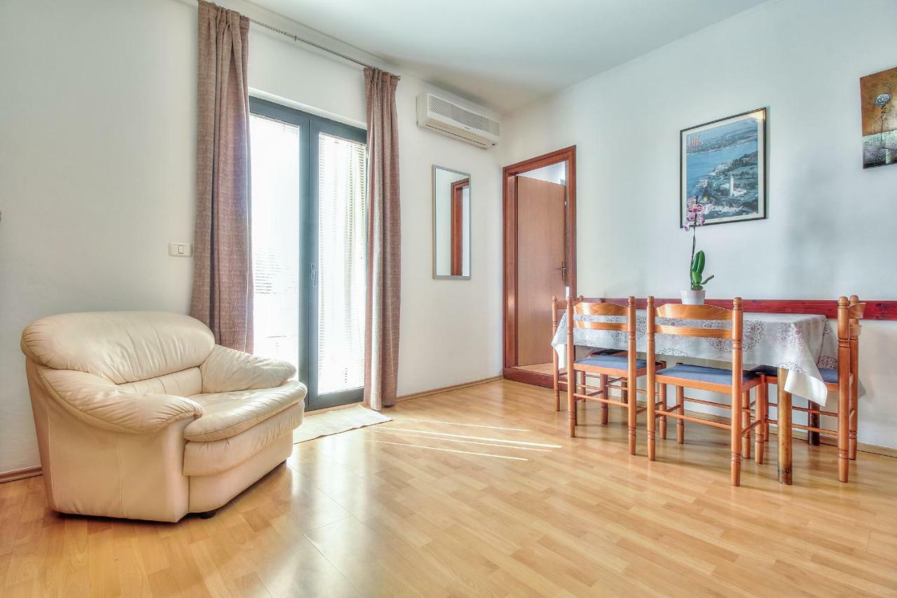 Apartments El Faro Савудрия Экстерьер фото